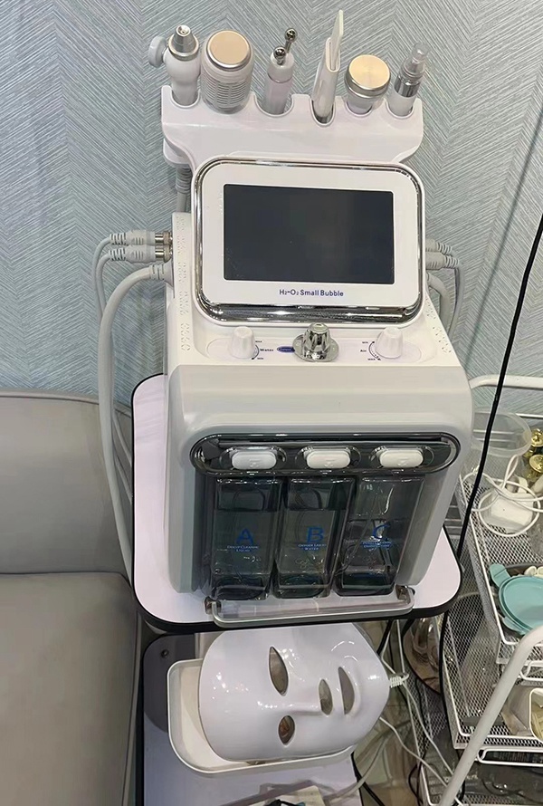 小气泡坏了哪里可以维修可以自己修吗